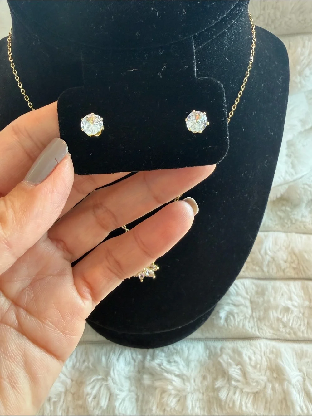 Gold Floral Crystal Pendant Necklace and Stud Earrings Set - Gold